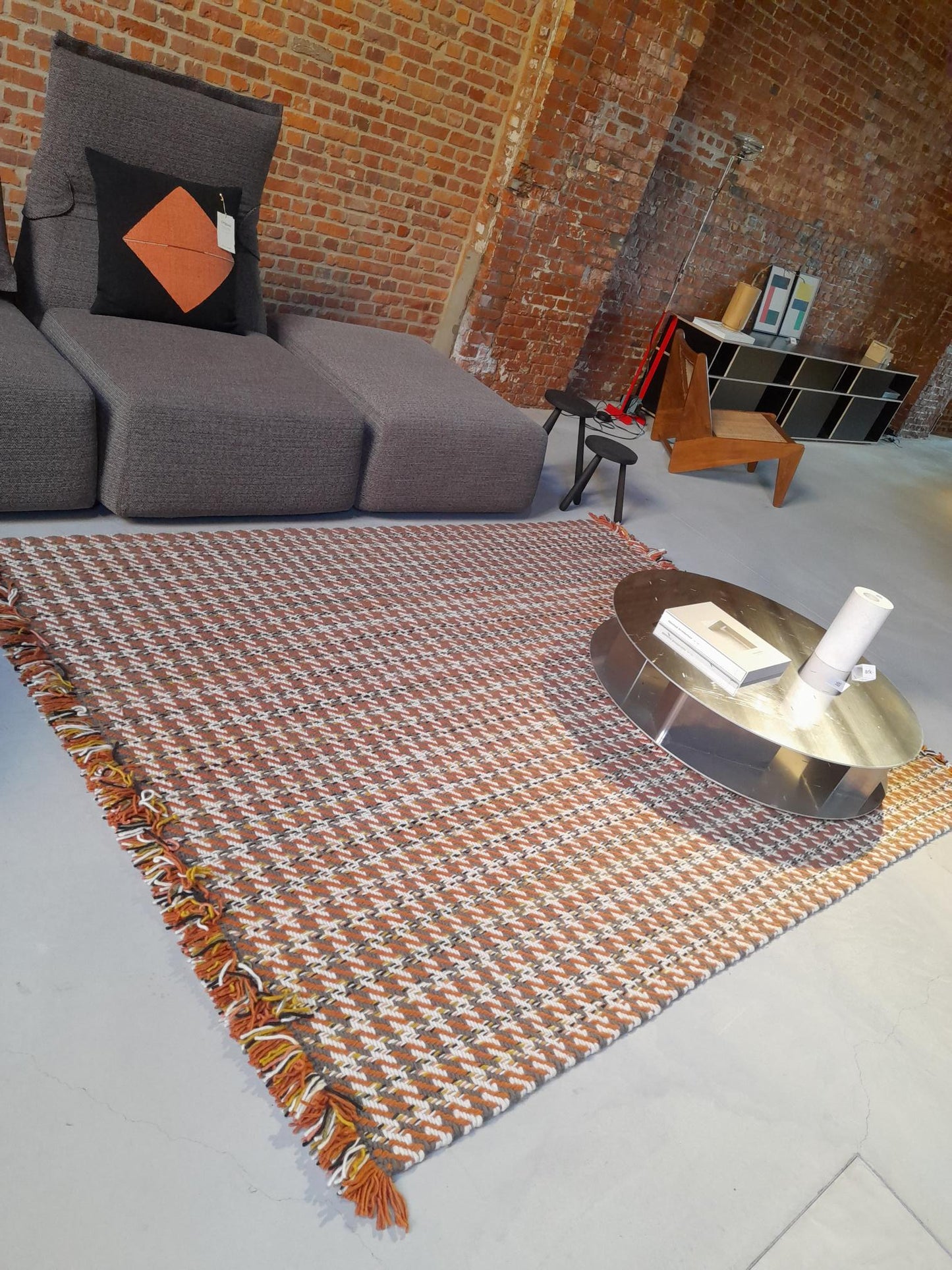 Kvadrat, Dashes rug