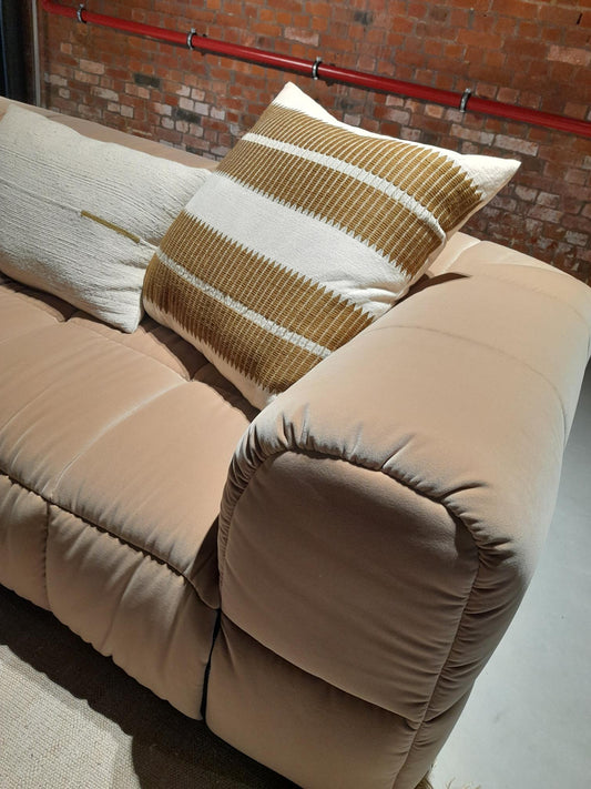 Arflex, Strips sofa