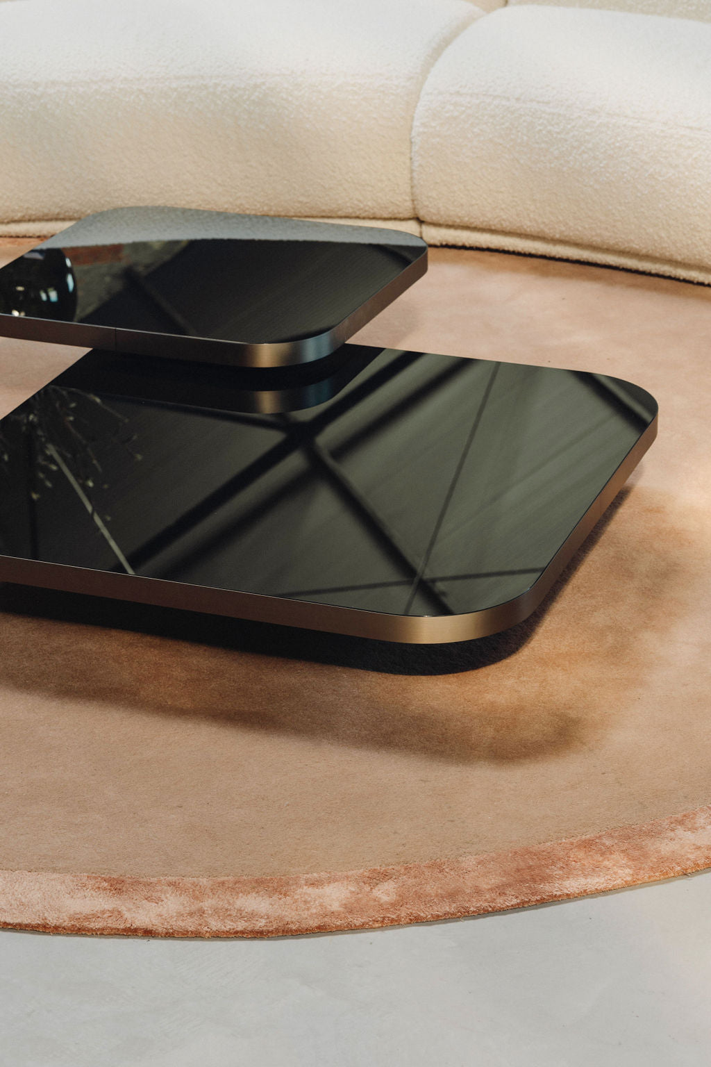 Classicon, Bow coffeetable n°2