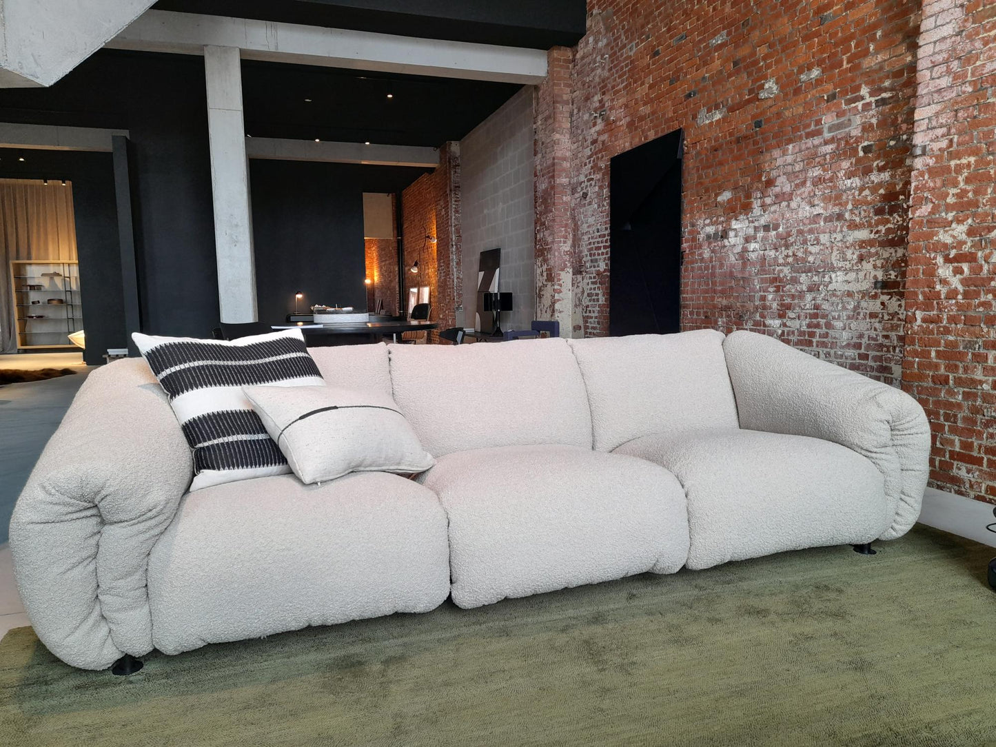 Zanotta, 1046 Za:Za Max sofa